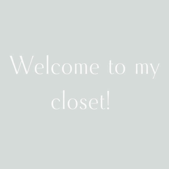 Bookmark My Closet! - Picture 1 of 3